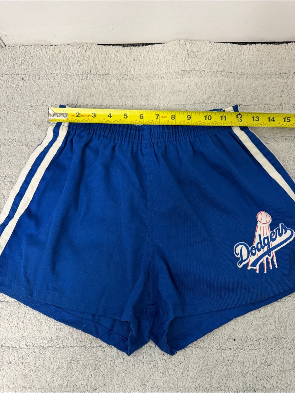 VTG 70’s Los Angeles Dodgers Champion Shorts - Medium (32-34) - Picture 5 of 7